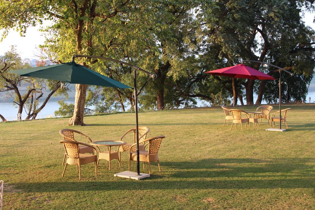 Brijraj Bhawan Palace Hotel Kota  Extérieur photo
